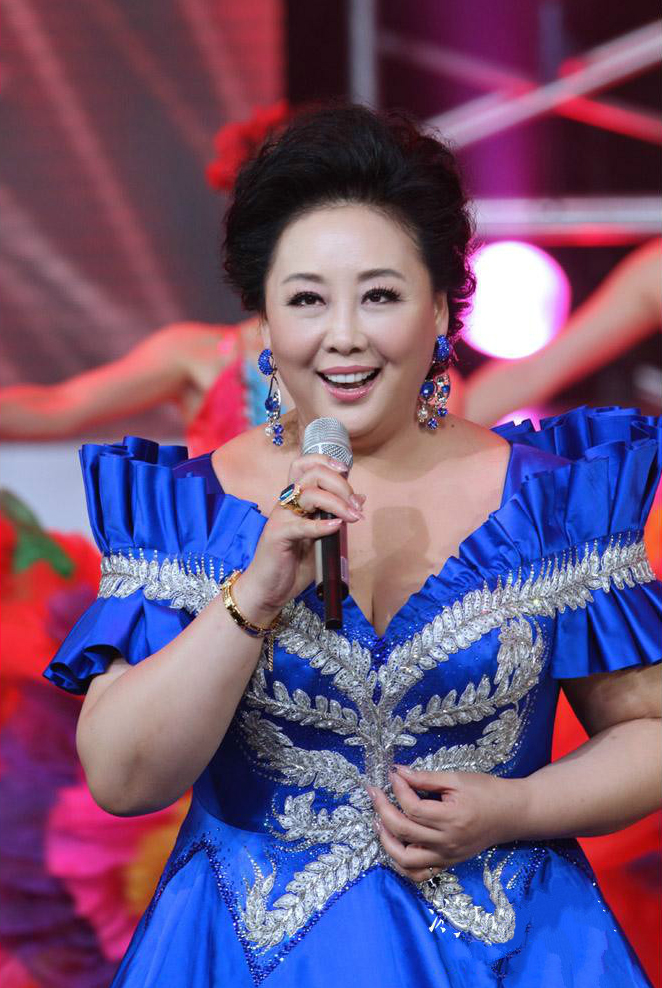 华唐师资 客座教授 著名女高音歌唱家;全总文工团国家一级演员,全国青